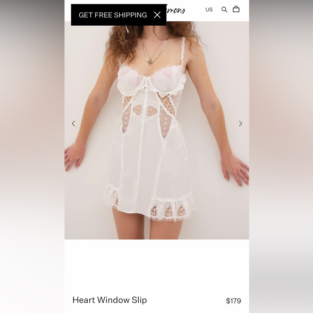 FOR LOVE & LEMONS HEART WINDOW SLIP